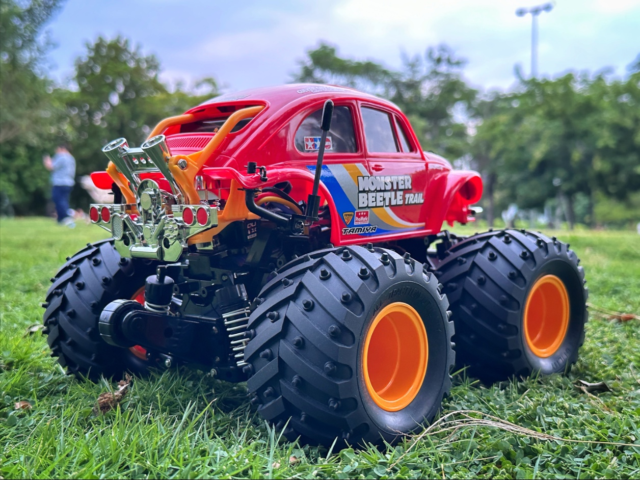 田宫 gf01 怪物甲壳虫大脚车