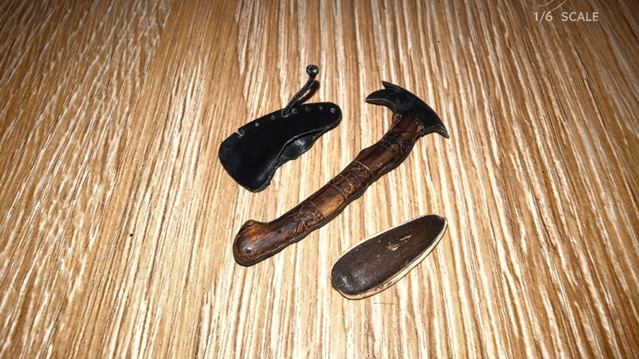 制作了一柄温克勒RnD战斧，但是只有5㎝