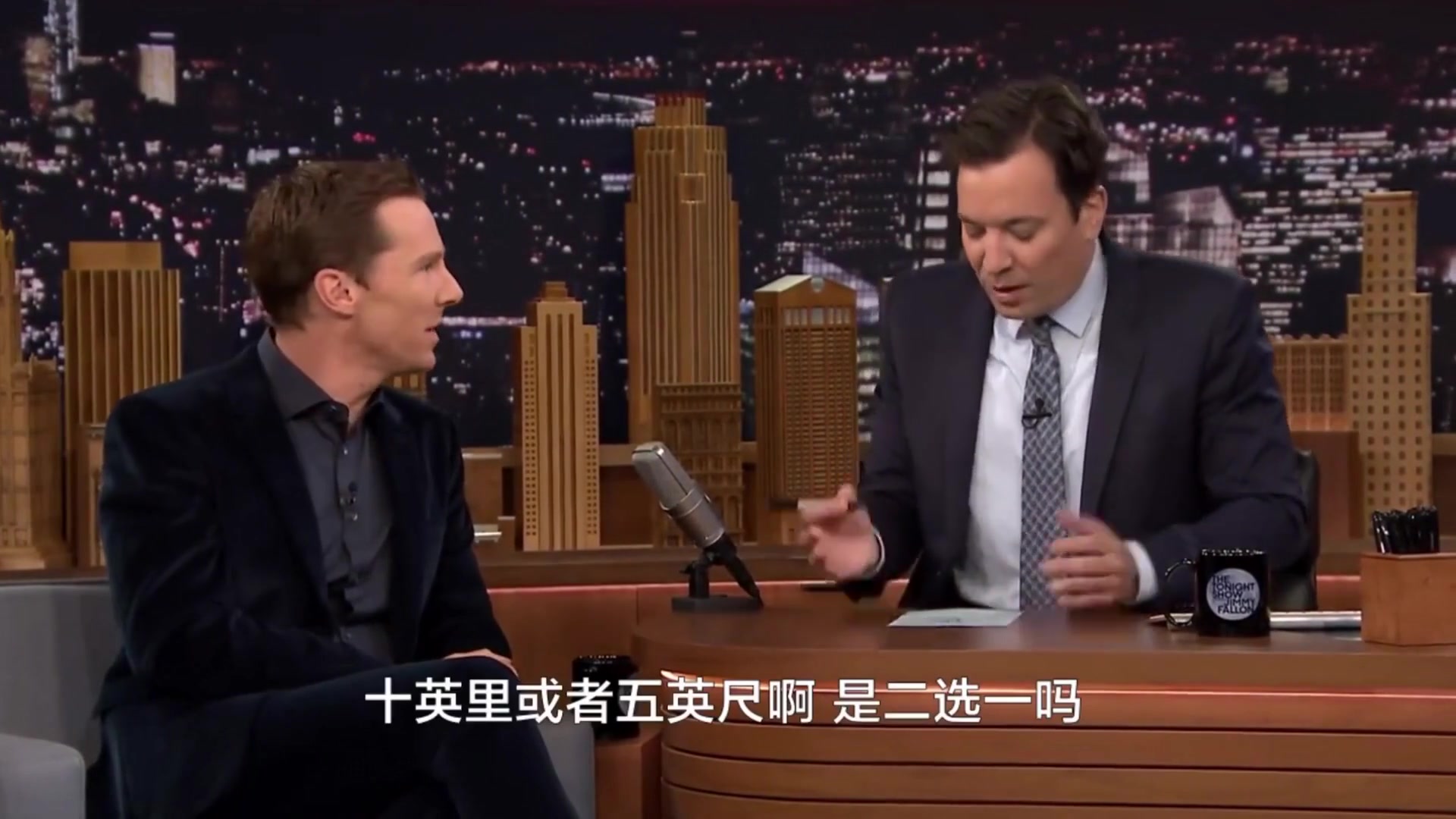 【肥伦秀】卷福本尼专访,在这个主持人面前谁都不要想帅起来