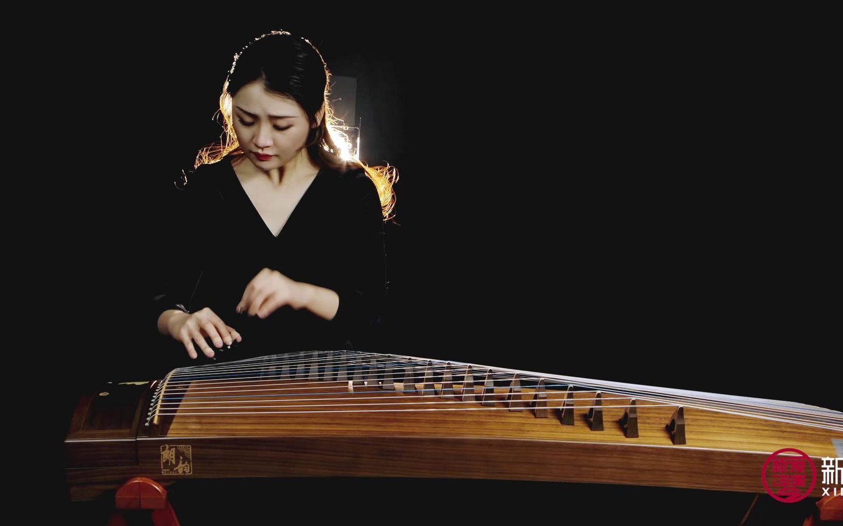 王钰老师演奏《闹元宵》,河南曹派古筝独奏曲