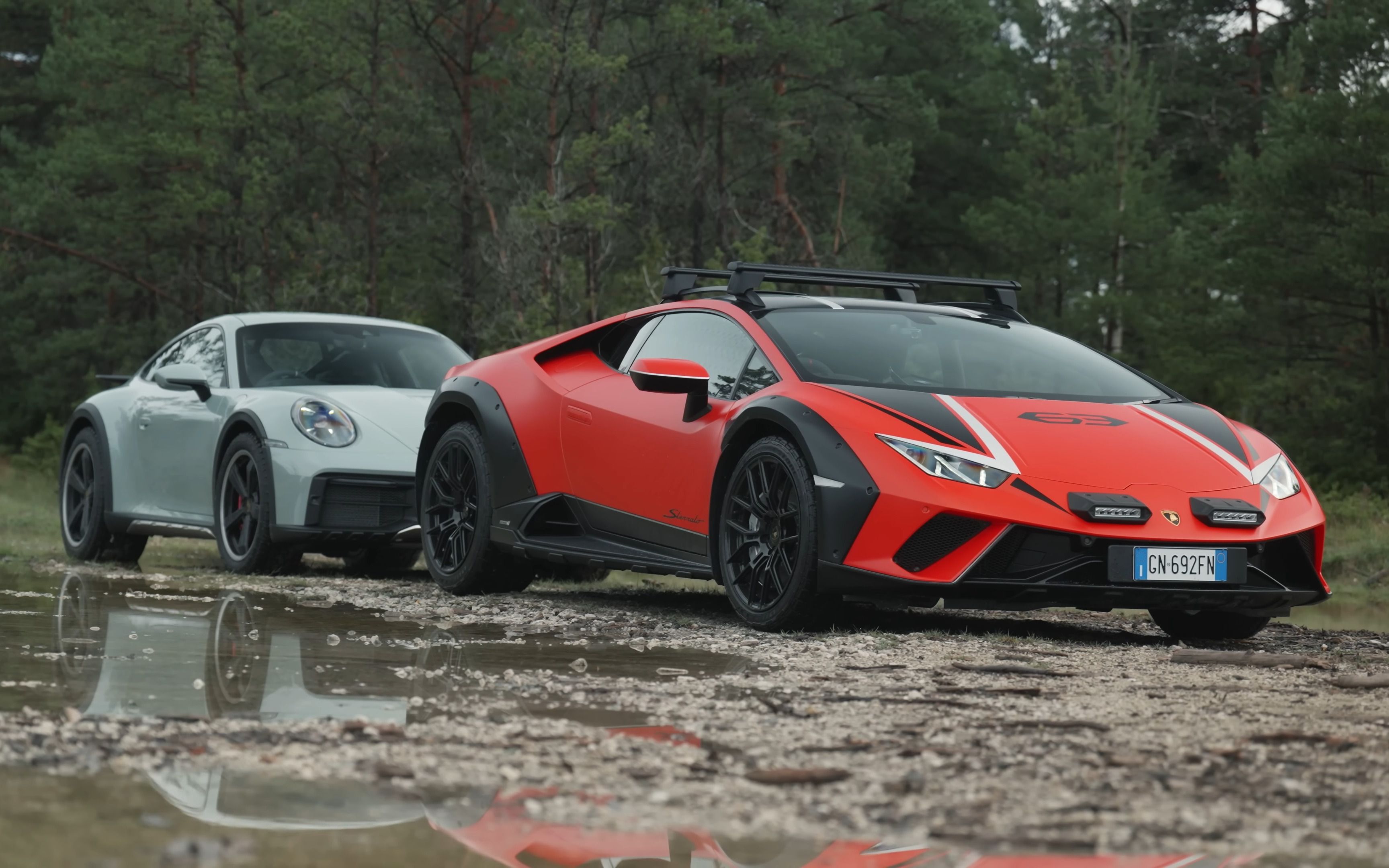 【4k】兰博基尼huracán sterrato vs保时捷911达喀尔