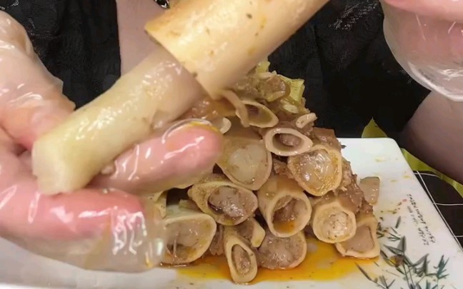 【羊骨髓】麻辣羊骨髓,吃的就是一个香