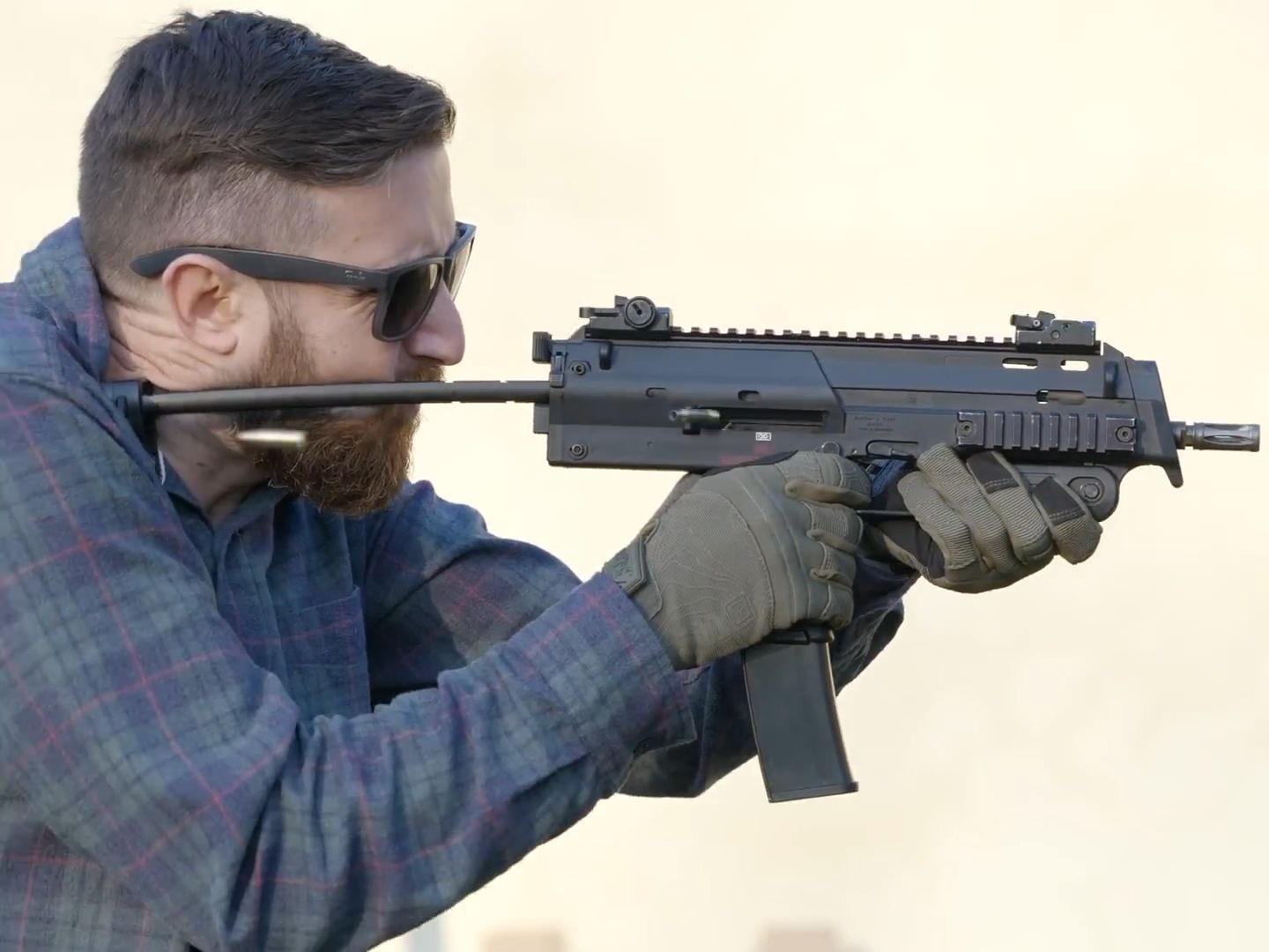 高射速,高穿透,个人防卫界的"顶流",hk mp7冲锋枪