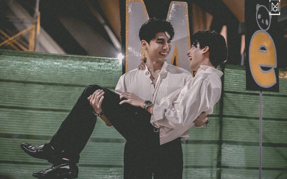 【mewgulf】缪苏帕和糕卡娜 "你是圣诞老人送来给好孩子的礼物"