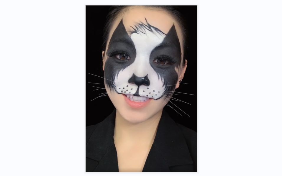 手绘创意狗狗妆 画着画着把自己化成了牧羊犬