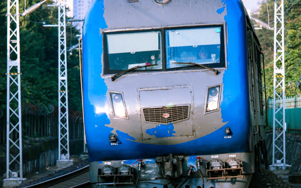 【中国铁路】z207换型前最后一趟bsp末班车 通过武汉汉阳桥头_哔哩