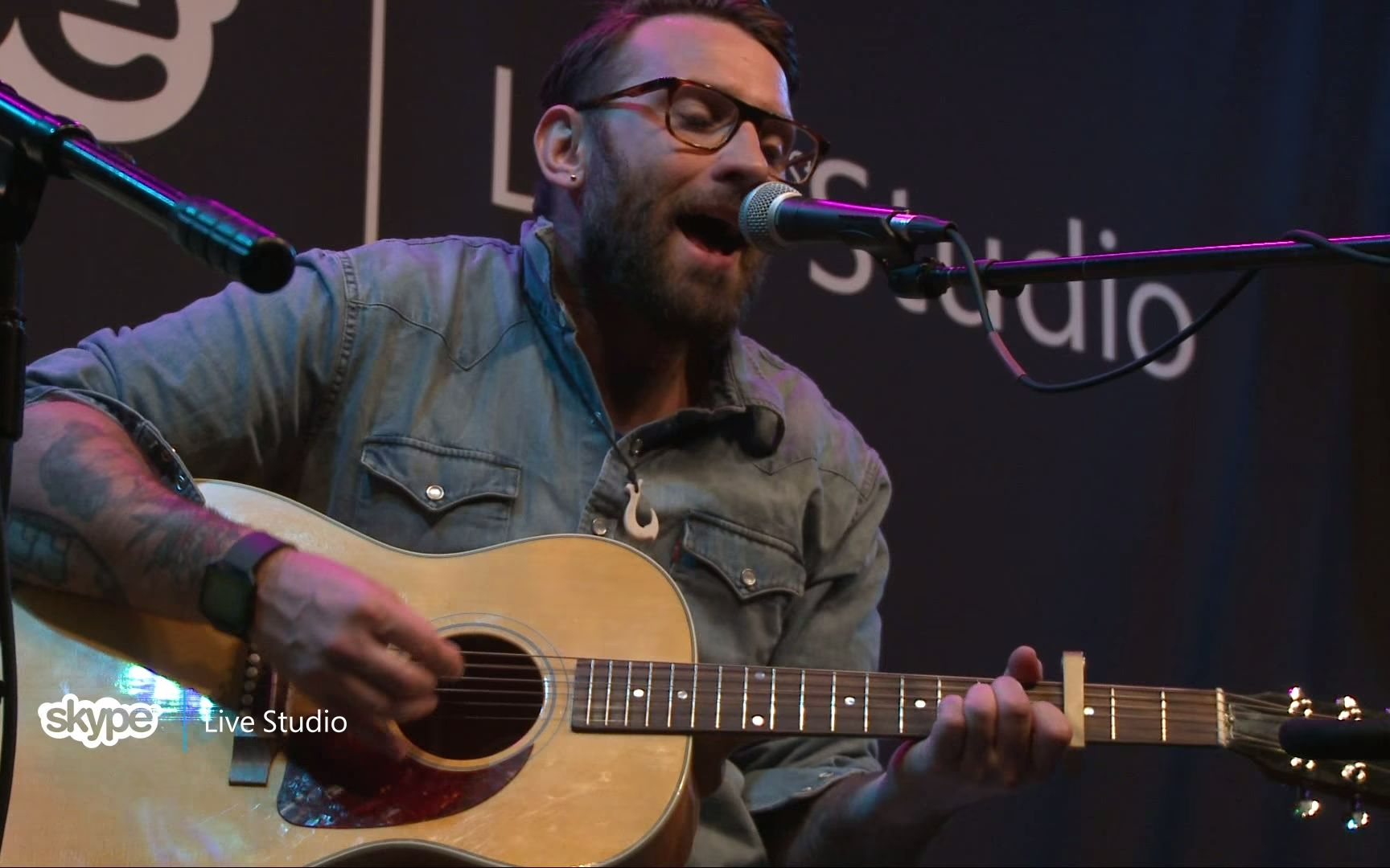 thestrumbellasshovelsdirt1019kink