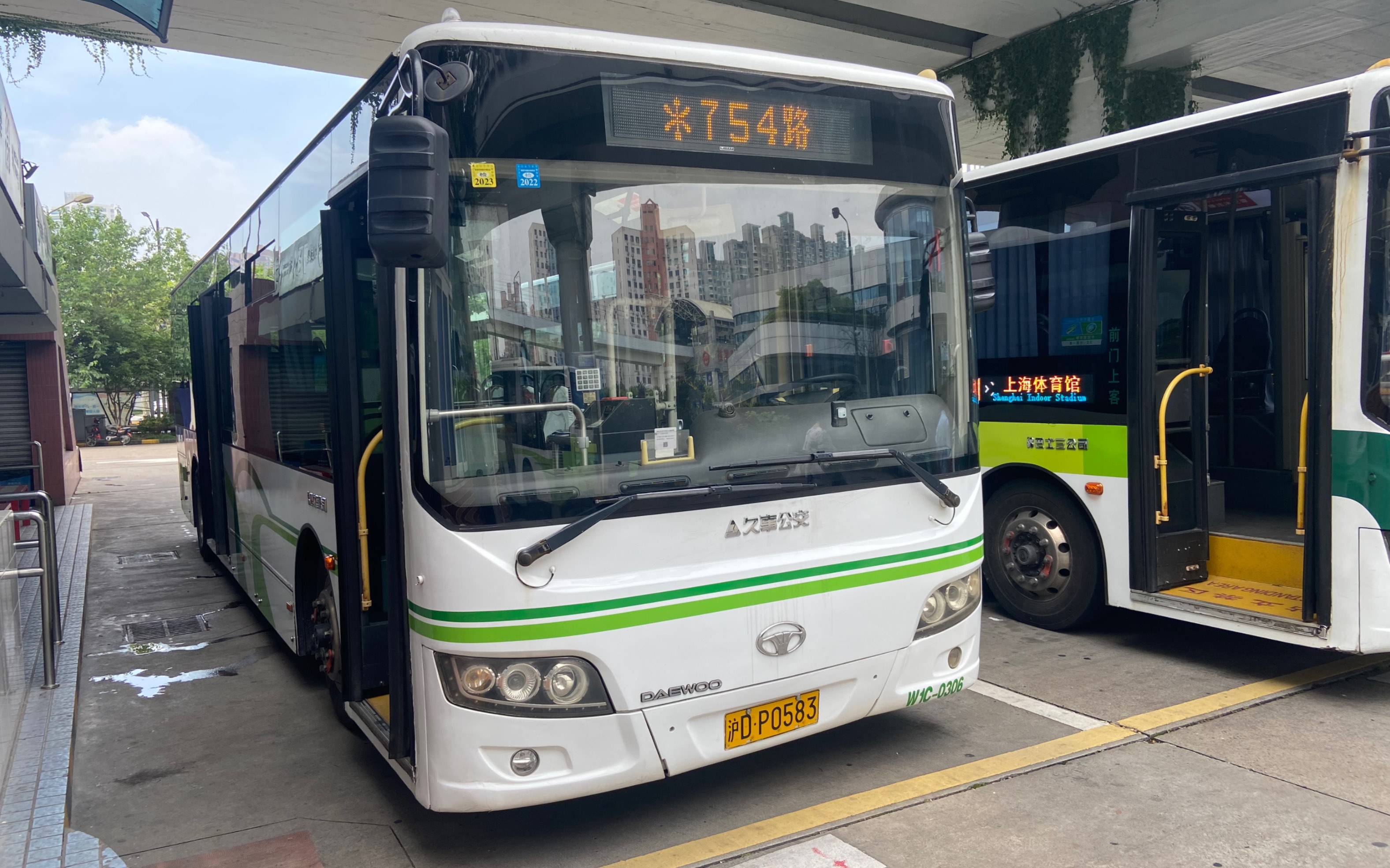 上海公交82路线路图图片