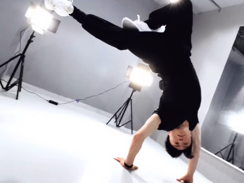 帅气街舞freeze定格