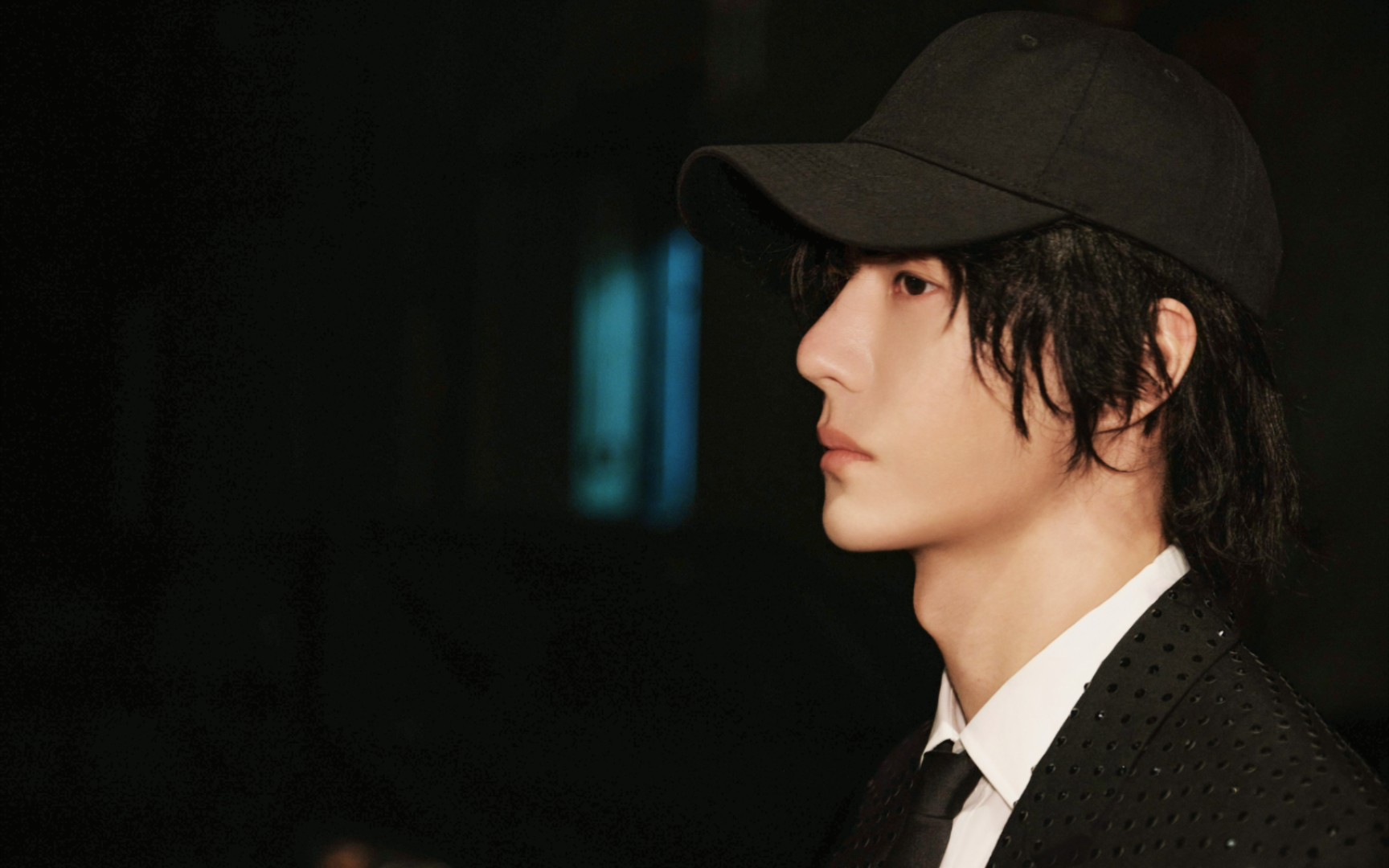 一身星光的王一博