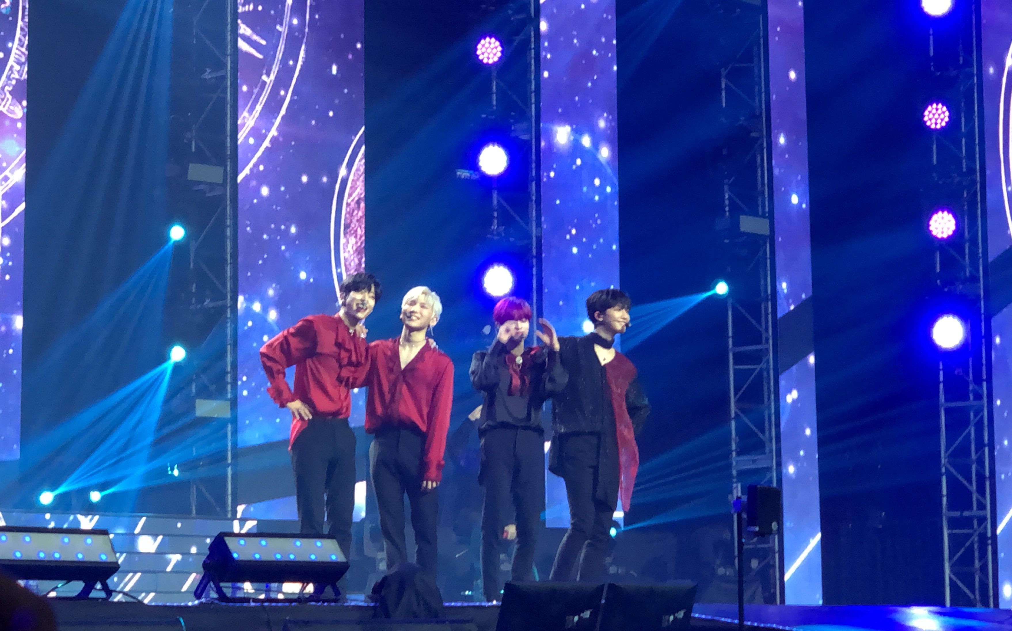 [图]【AB6IX】Shining Stars - 190706 SBS Super Concert 香港