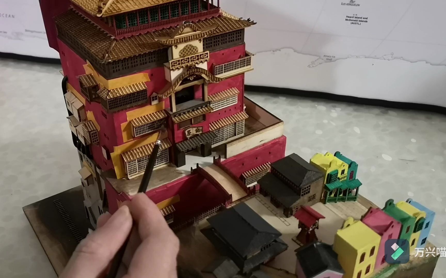 宫崎骏千与千寻汤屋手工模型制作过程主体上色_哔哩哔哩 (゜-゜)つロ