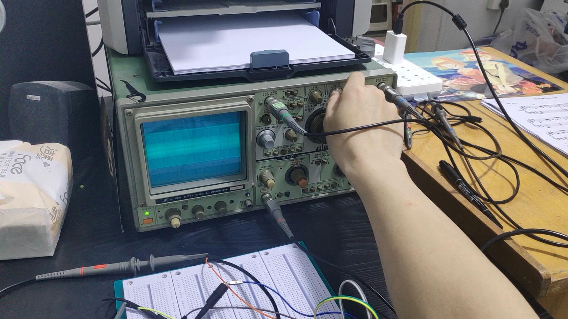 40MHz/20MHz有源晶振@IWATSU SS5711哔哩哔哩bilibili