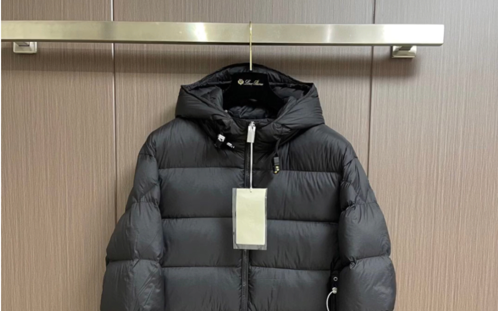 moncler蒙口高仿1070 alyx 9sm forest 男女款连帽拉链羽绒服