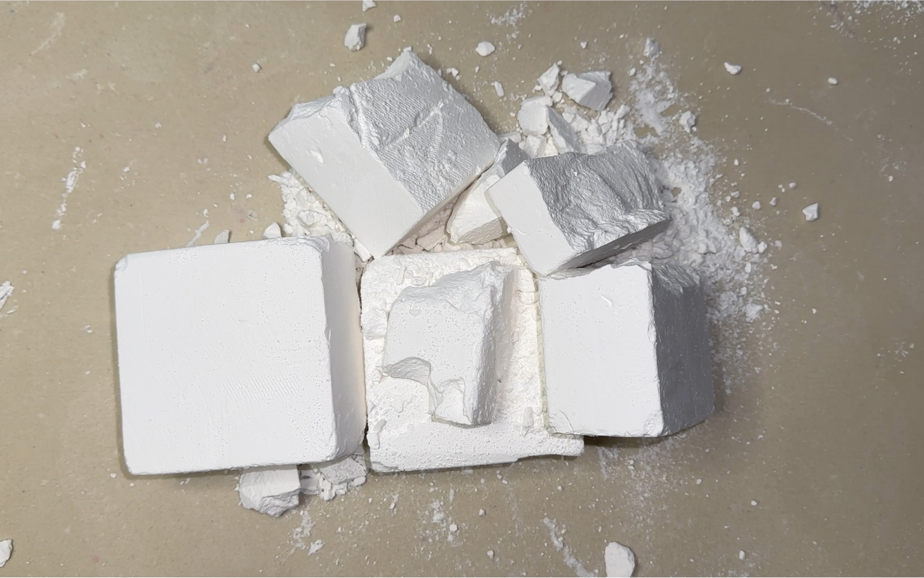 【原创镁粉块】瑞子|五一快乐!经典四块纯白送上