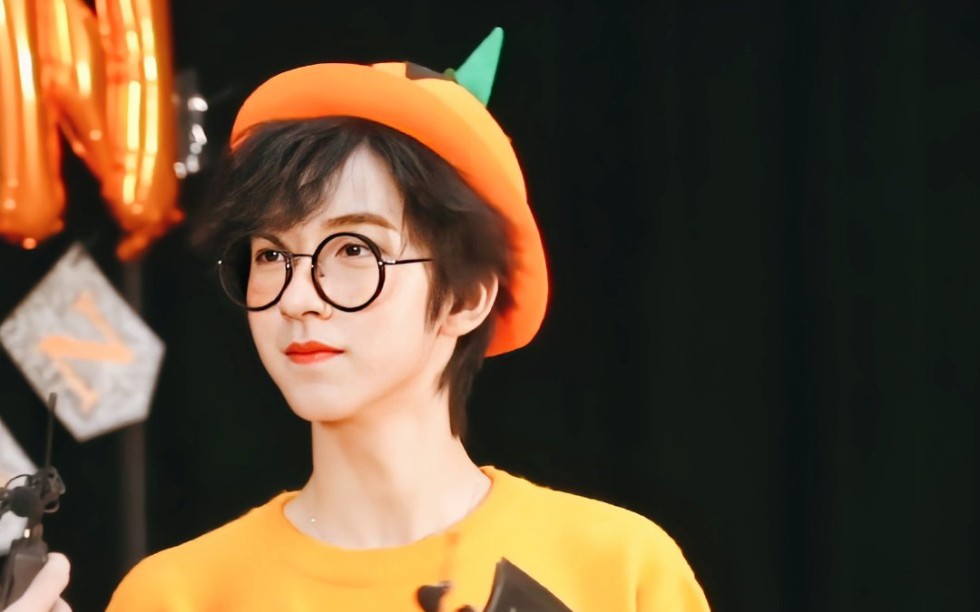 【贺峻霖】可可爱爱小甜豆‖奶乎乎的小团子,看完心情会变好哦_哔哩