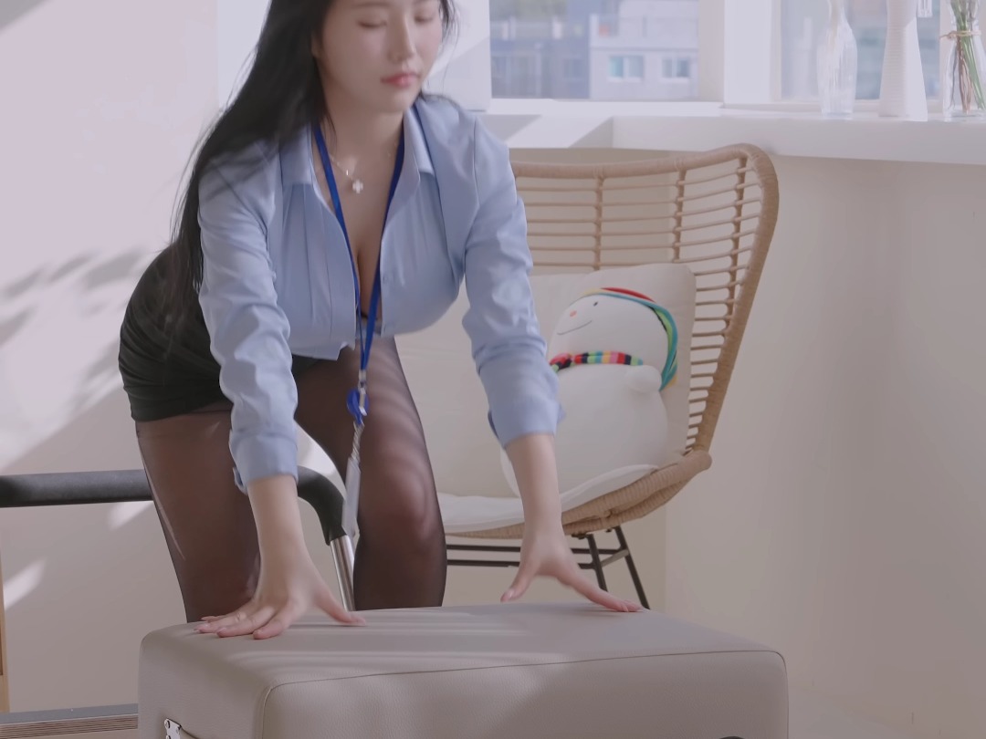 [图]YeonHwa - 2022-11-08 - (4Kstockings + office look underw