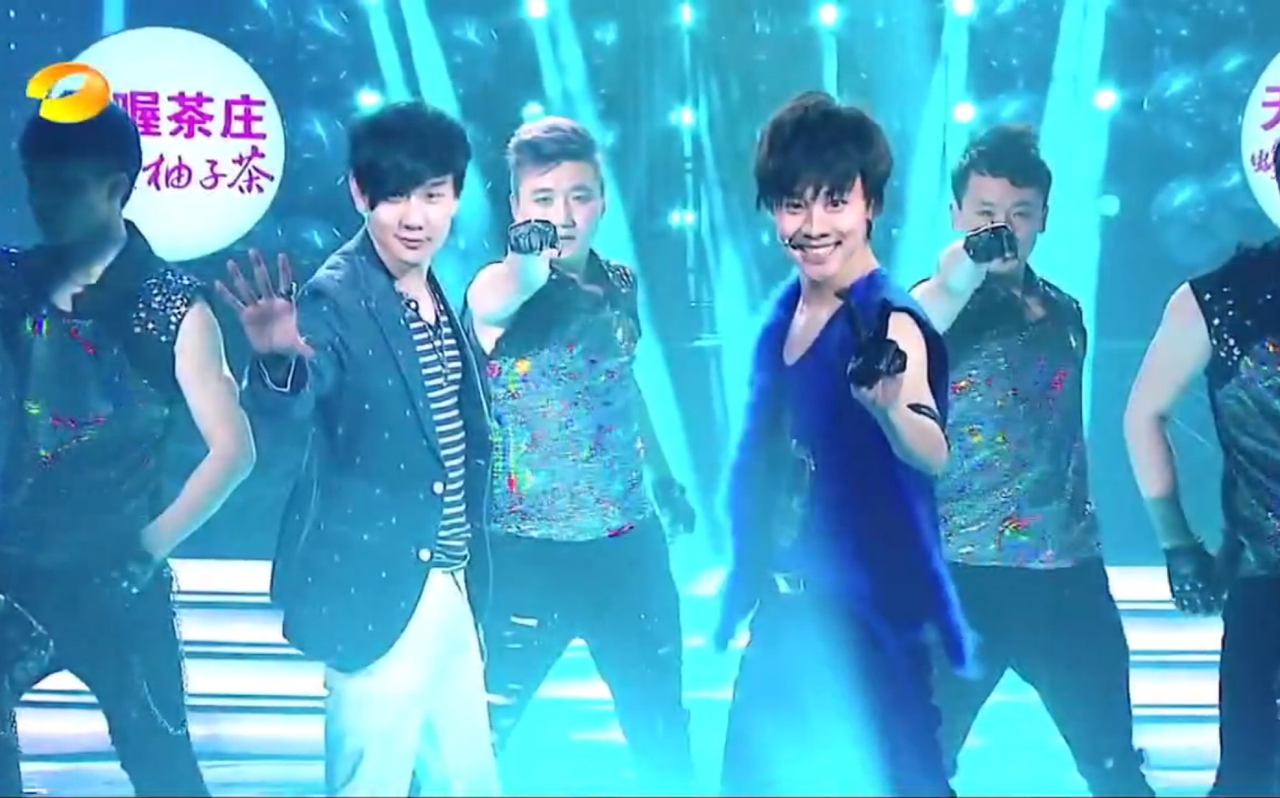 【百变大咖秀】虎虎模仿林俊杰 就是我