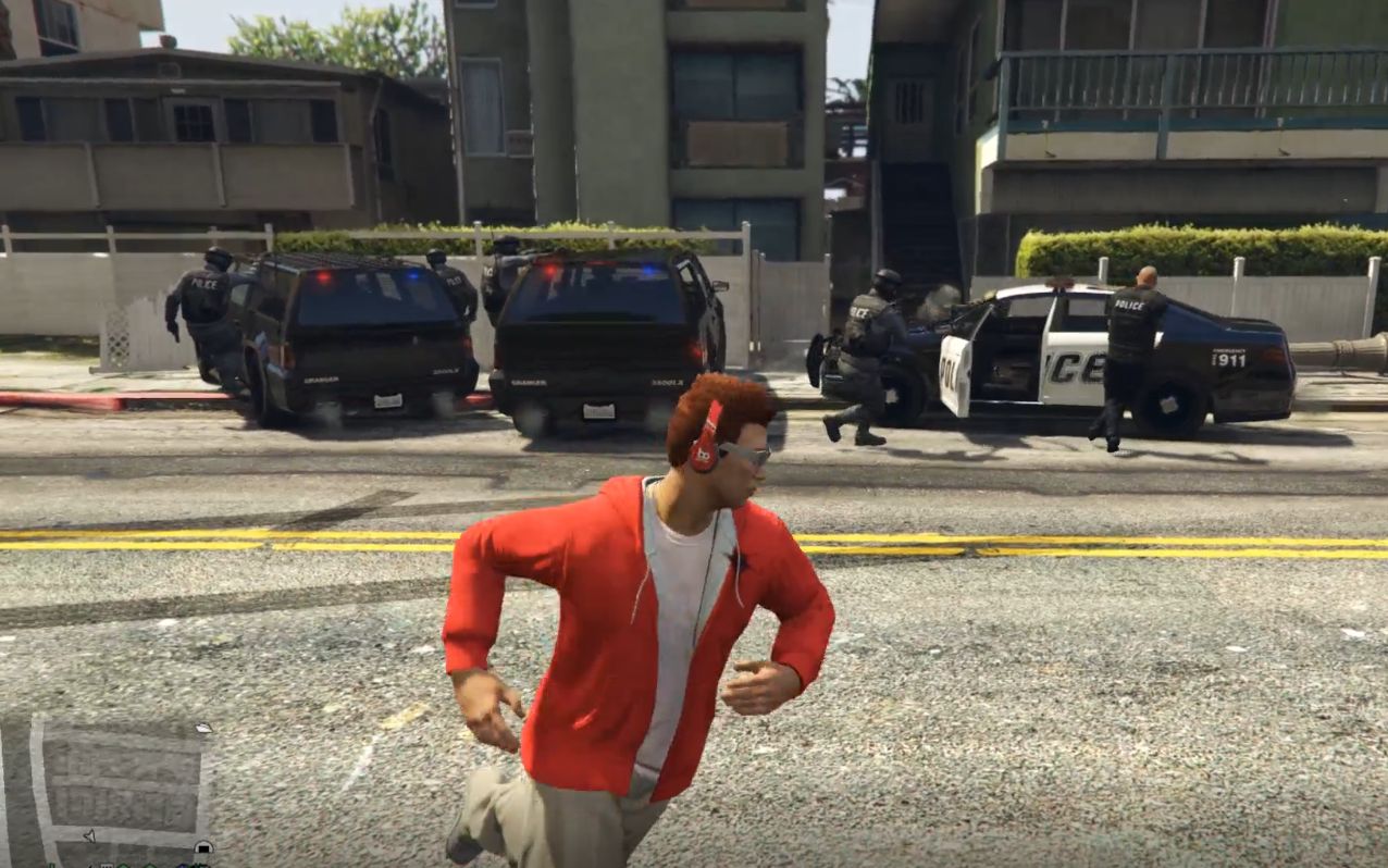 裴小峰gta洛圣都游玩记做一名战地记者真的不容易