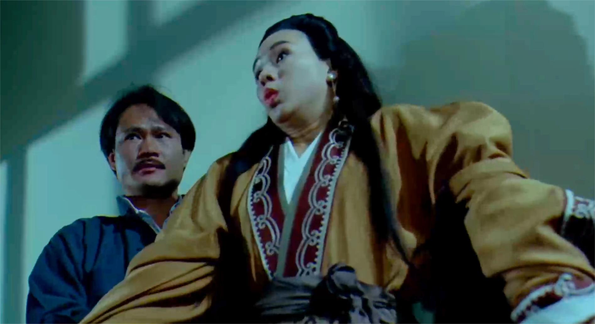 鬼打鬼:九叔让女鬼消失,怎料女鬼不会,九叔只好自己动手了!