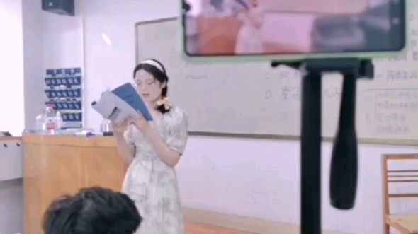 [图]【大学俄语老师上课日常】