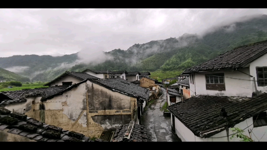 [图]【吟诵】蝶恋花·梦入江南烟水路 宋代 · 晏几道——摄于龙岩市竹贯村