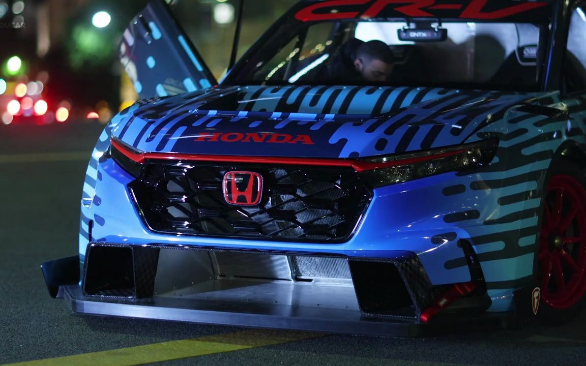 800 马力本田 cr-v 混合动力赛车