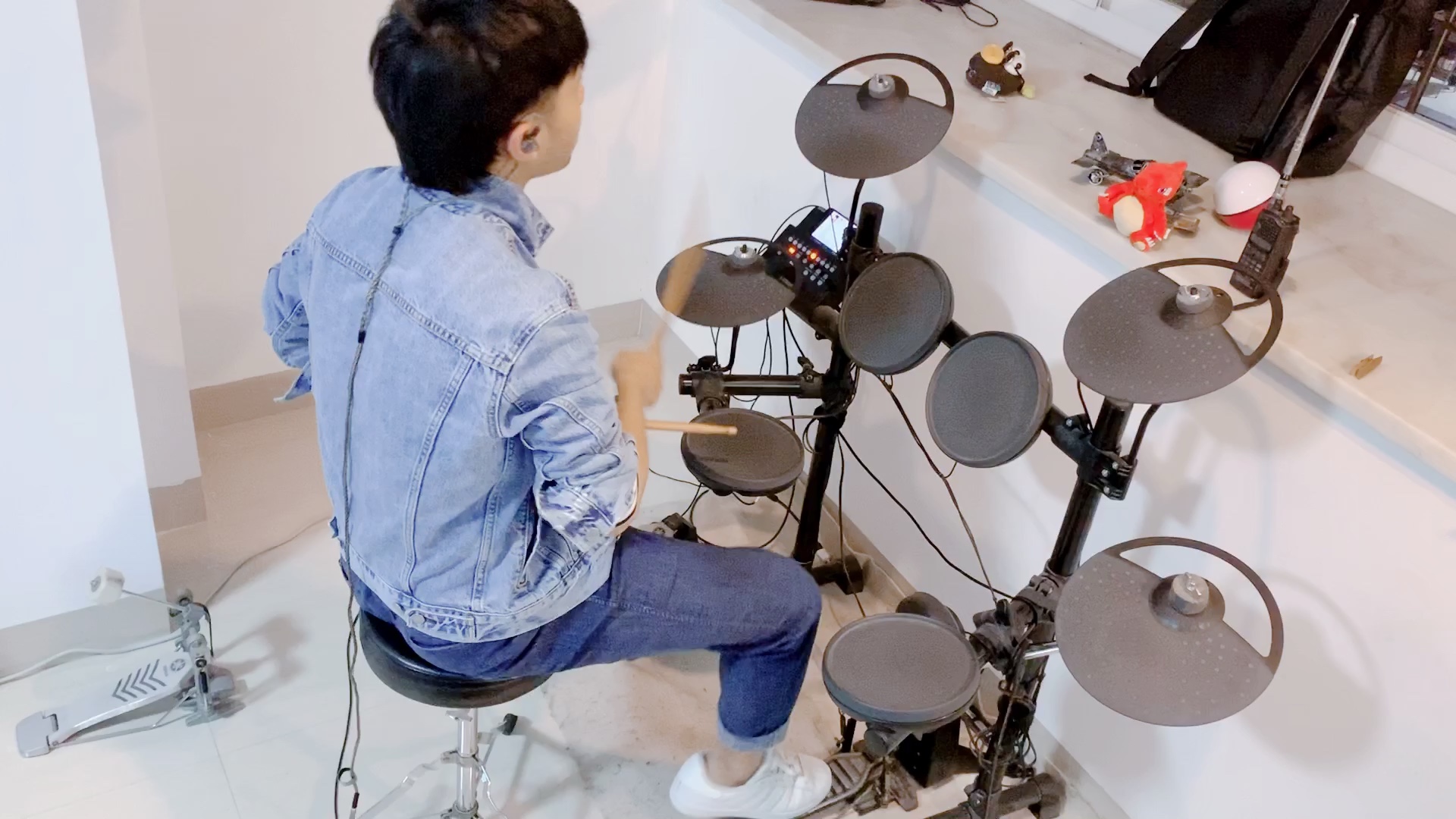 《处处吻》架子鼓