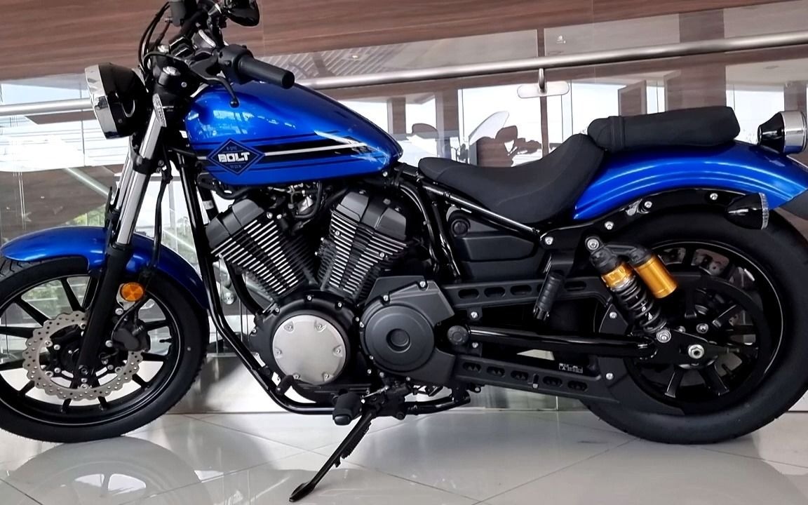 雅马哈 bolt r 2021 实拍