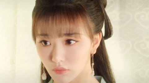 美女化妆师穿越游戏世界 被瞧路人不起 谁知现实身份竟是顶级化妆师 最后妆容太惊艳了吧 哔哩哔哩