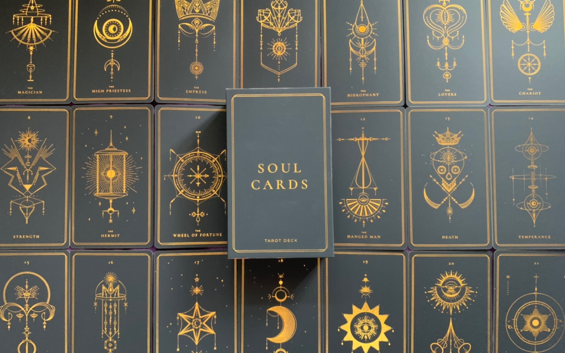 【展示】灵魂塔罗牌第二版黑色,磨砂质感烫金图案,献给母亲的纪念