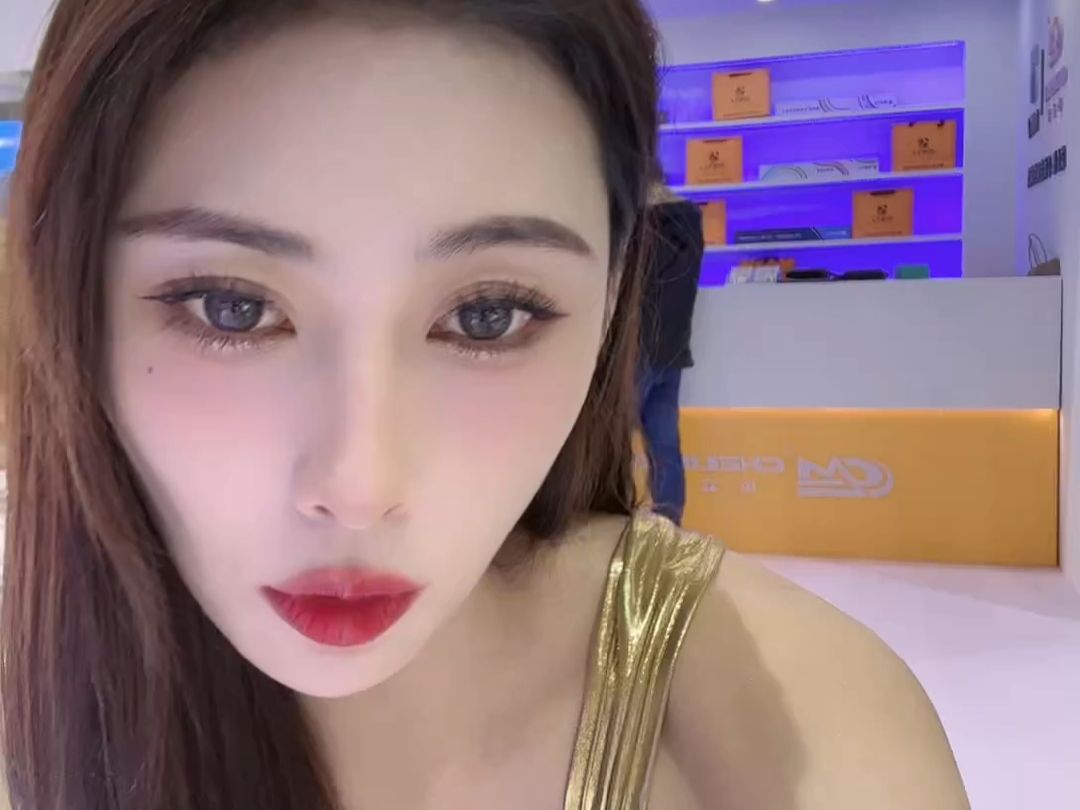 2024-03-07 12-54-01_车展雨桐