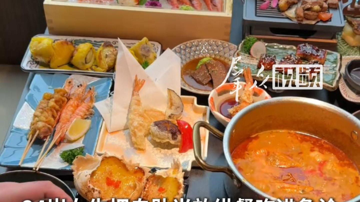 24岁女生把自助餐当放纵餐吃进急诊，医生从胃里取出三斤的食物残渣。