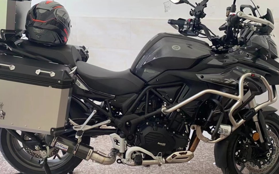 贝纳利金鹏502 502x升级改装leovince尾段排气