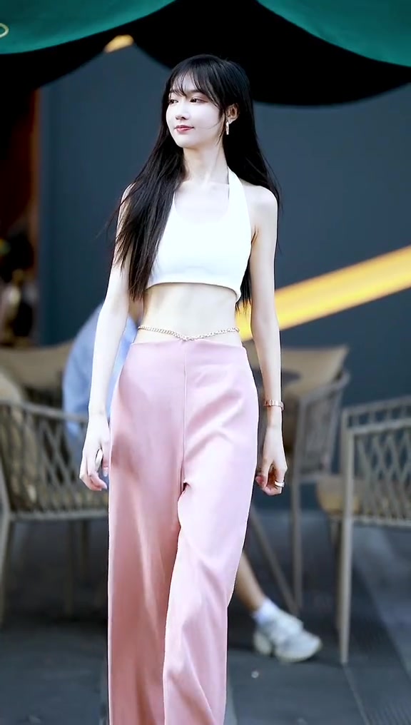 fotfqwjgi美女在手机网络游戏面前毫无吸引力大长腿长腿姐姐清雯07