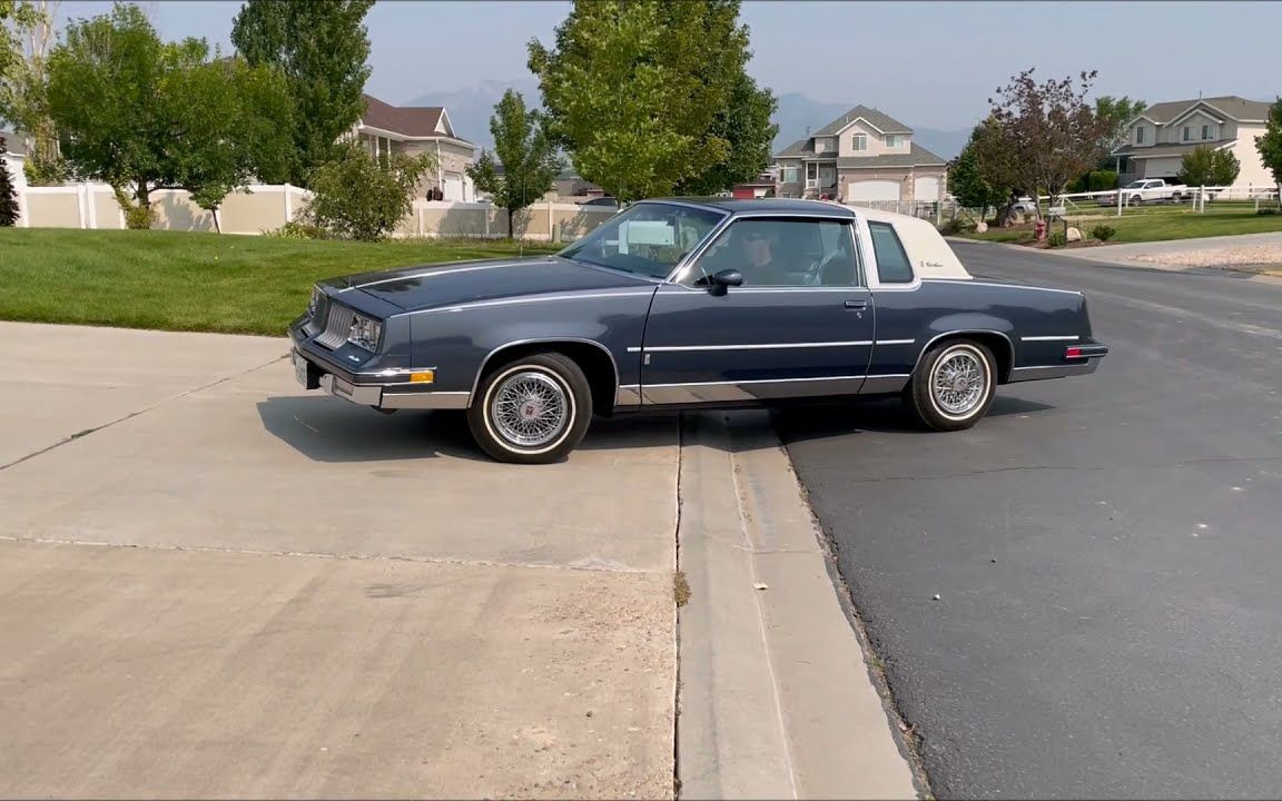 80年代美式后驱个人豪华双门车 1984 Oldsmobile Cutlass Supreme Brougham哔哩哔哩bilibili