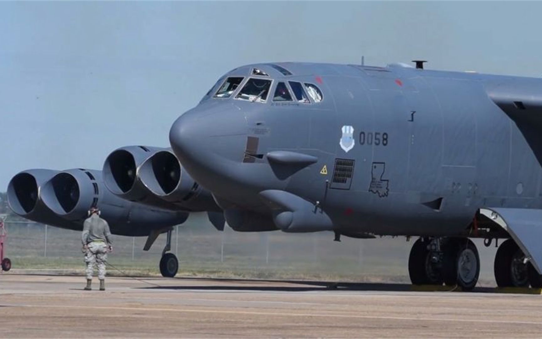 美国空军b-52h同温层堡垒战略轰炸机