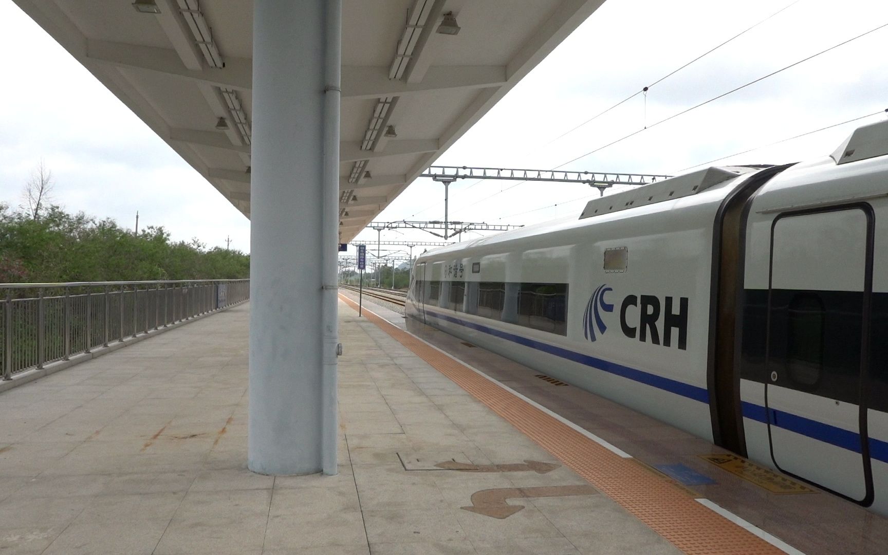 2021年4月7日,c7471次(海口东站-海口东站)本务中国铁路广州局集团