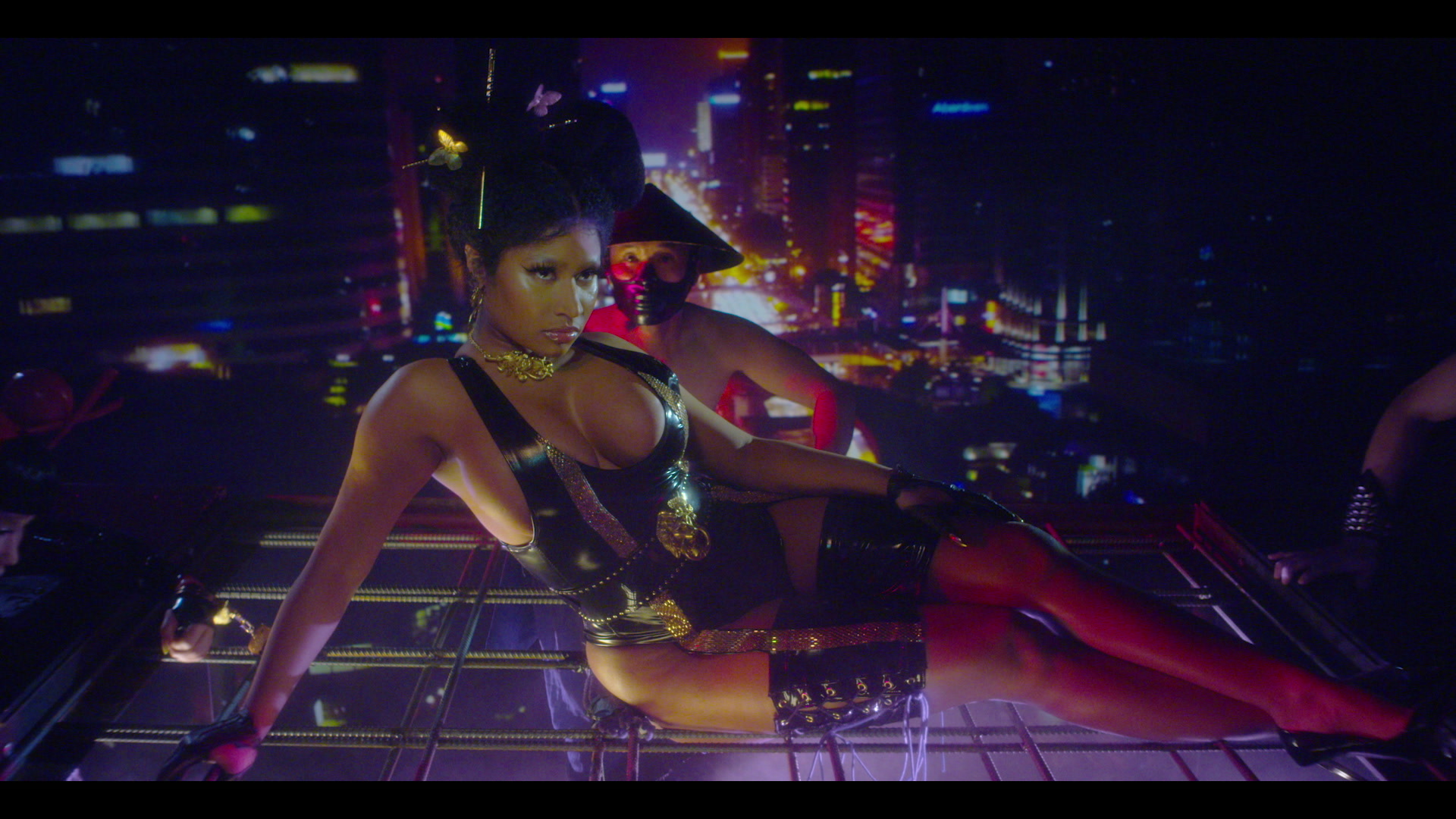 [图]Chun-Li - Nicki Minaj