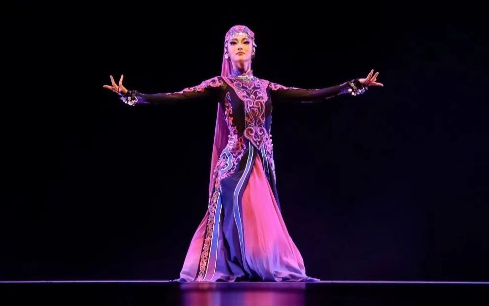 第十二届桃李杯官录上戏舞蹈学院美丽的阿依汗