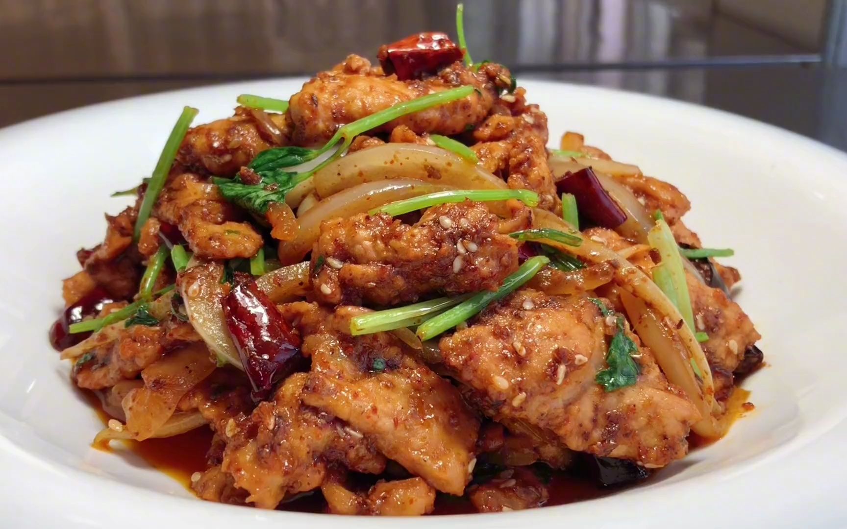 大厨教你孜然肉片的做法,讲解详细,香辣滑嫩开胃解馋