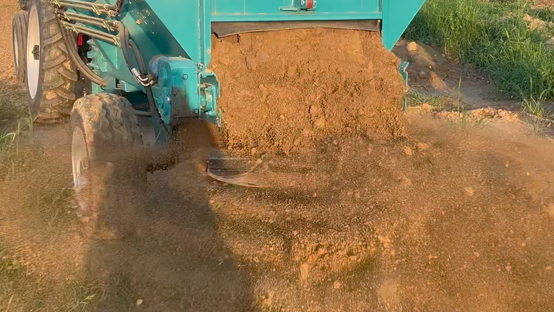 卓越的多功能撒粪车 fertilizer spreader machine,施肥妙手!