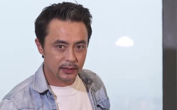 酷叔教你 如何在暗光场景 散发魅力