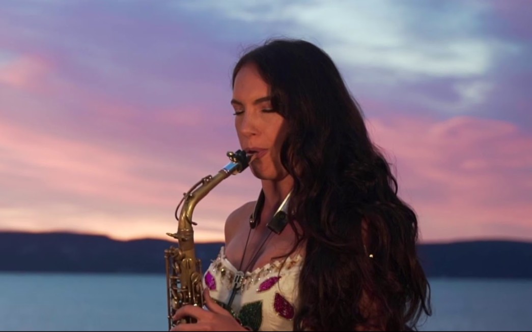 [图]【萨克斯】Lady Gaga-《Always Remember Us This Way》 - Sax Cover -Felicity