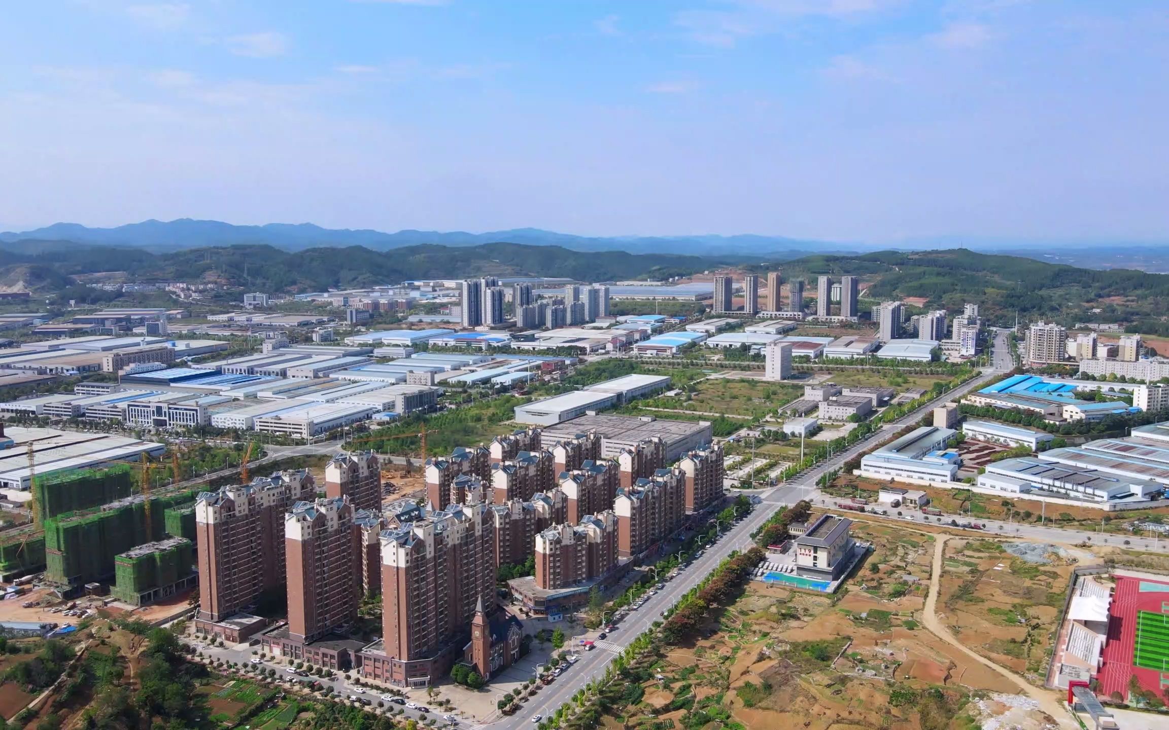 航拍十堰市茶店镇