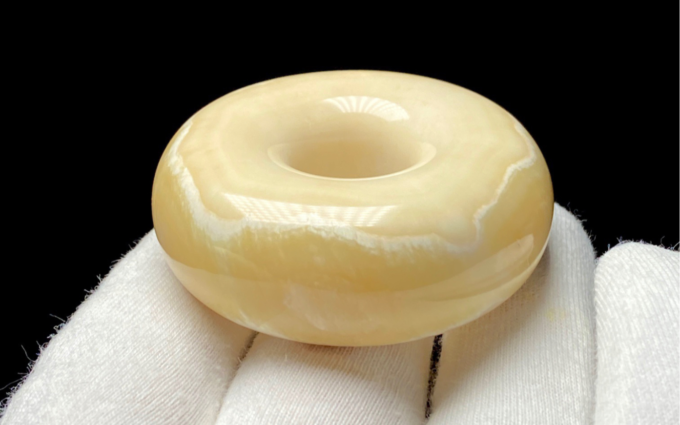 独角鲸牙芝士皮甜甜圈规格:尺寸直径47.5厚17.8重44.