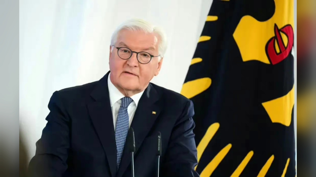 德国总统施泰因迈尔说,集束炸弹可以用做援助,虽然我们内部有分歧 ,经