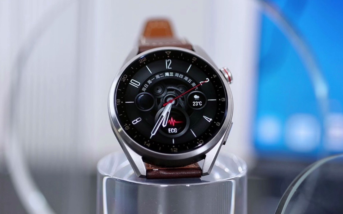 手表也要"捅破天"!华为watch 4支持卫星通信,与p60同期发布!