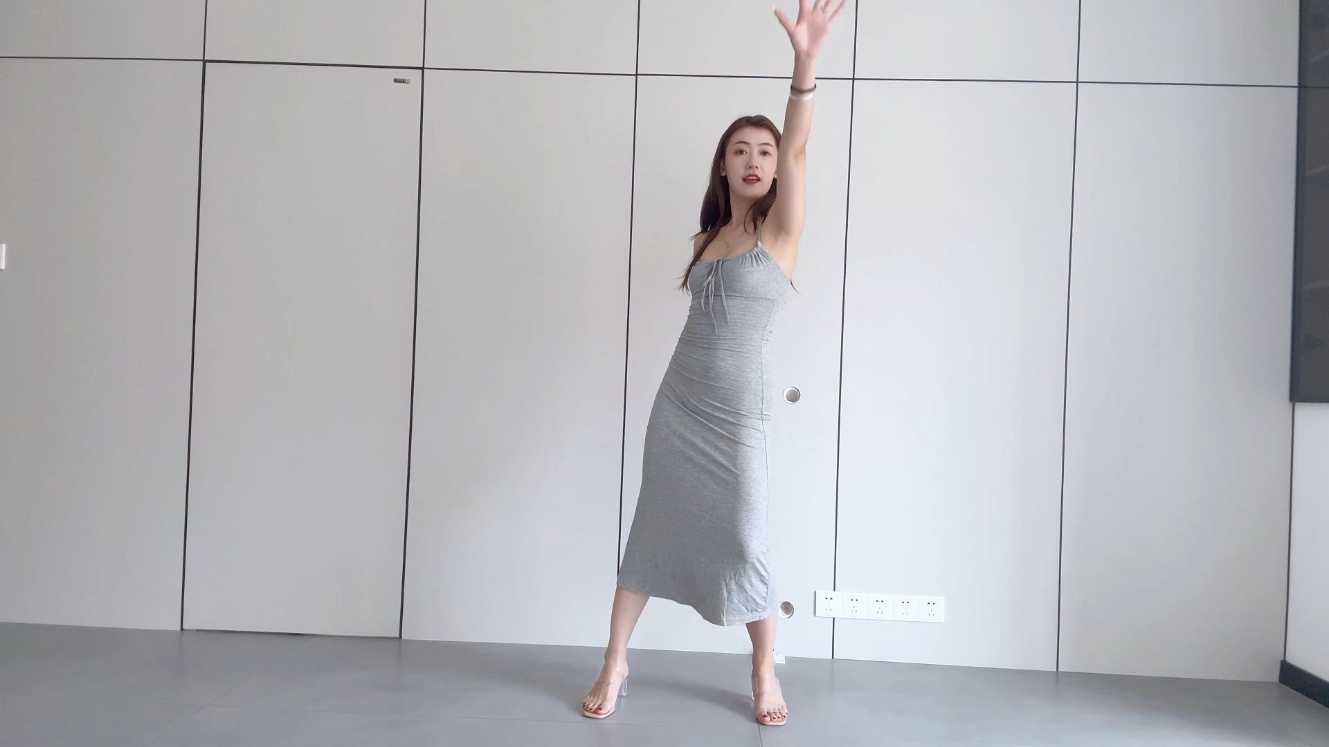 轻松减脂!《卡路里》舞蹈视频震撼上线,跟着节奏燃烧卡路里