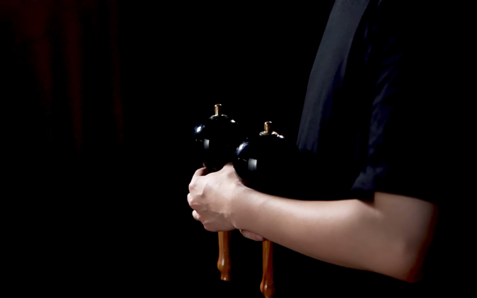 temazcal-javier alvarez 演奏:王雨昂电子音乐与沙锤